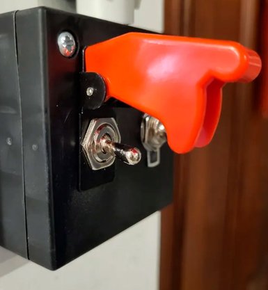 CHA-TC - Chave Tipo Caça Capa Comutadora DNI 12V a 250V 2 Posições ON/OFF Carga Máx. 400W